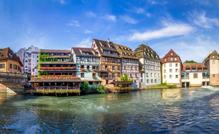 location bus, bus avec chauffeur, car scolaire,Voyage scolaire Strasbourg