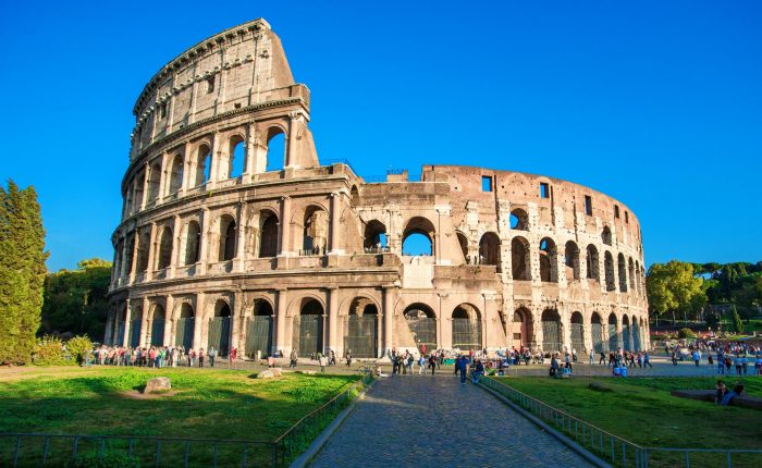 location bus, bus avec chauffeur, car scolaire, Groupe Perraud, voyage Rome