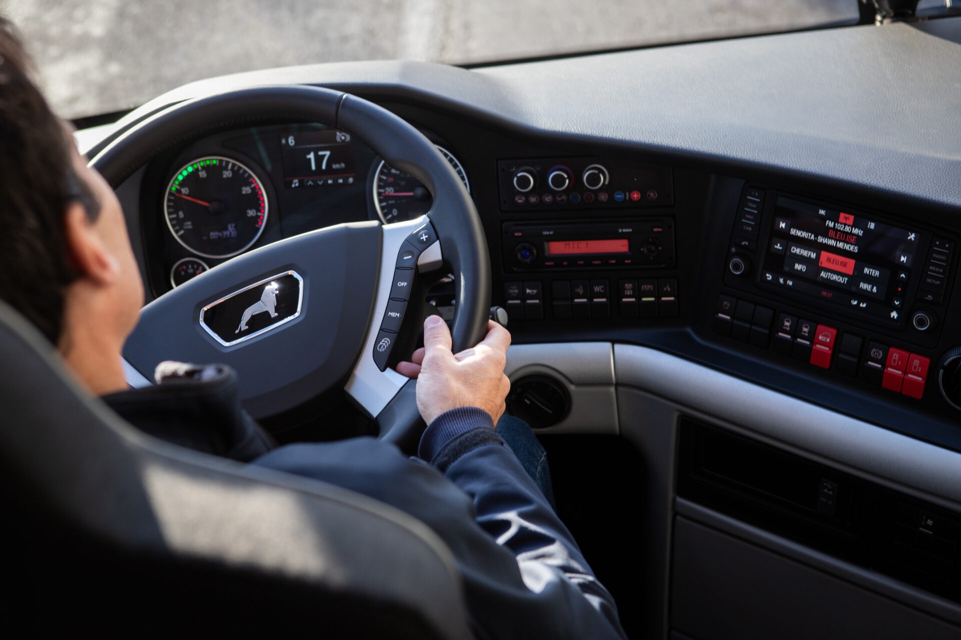 Le Groupe Perraud : Expert en location de bus avec chauffeur